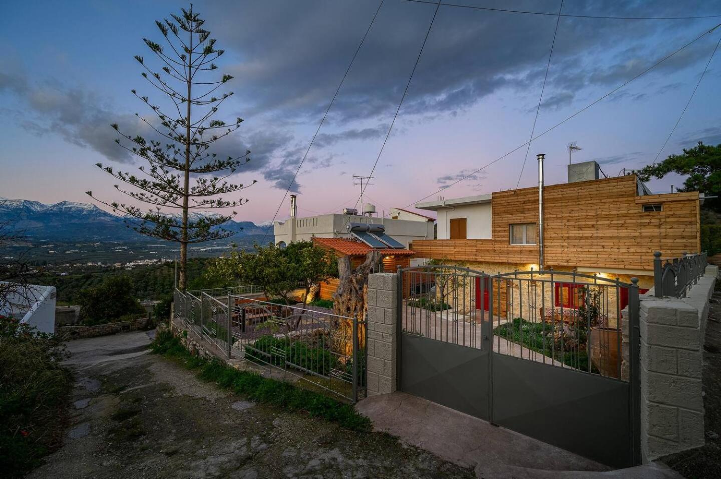 Physis Country House Near Matala Beach & Faistos Kouses Exteriör bild